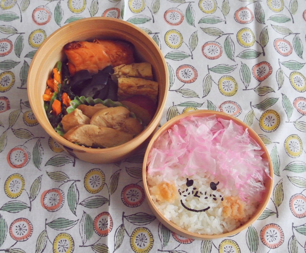 顔弁シリーズ ふわふわピンクの削りかまぼこ弁当 Micvanyのお弁当記 顔弁シリーズ ふわふわピンクの削りかまぼこ弁当 Micvanyのお弁当記