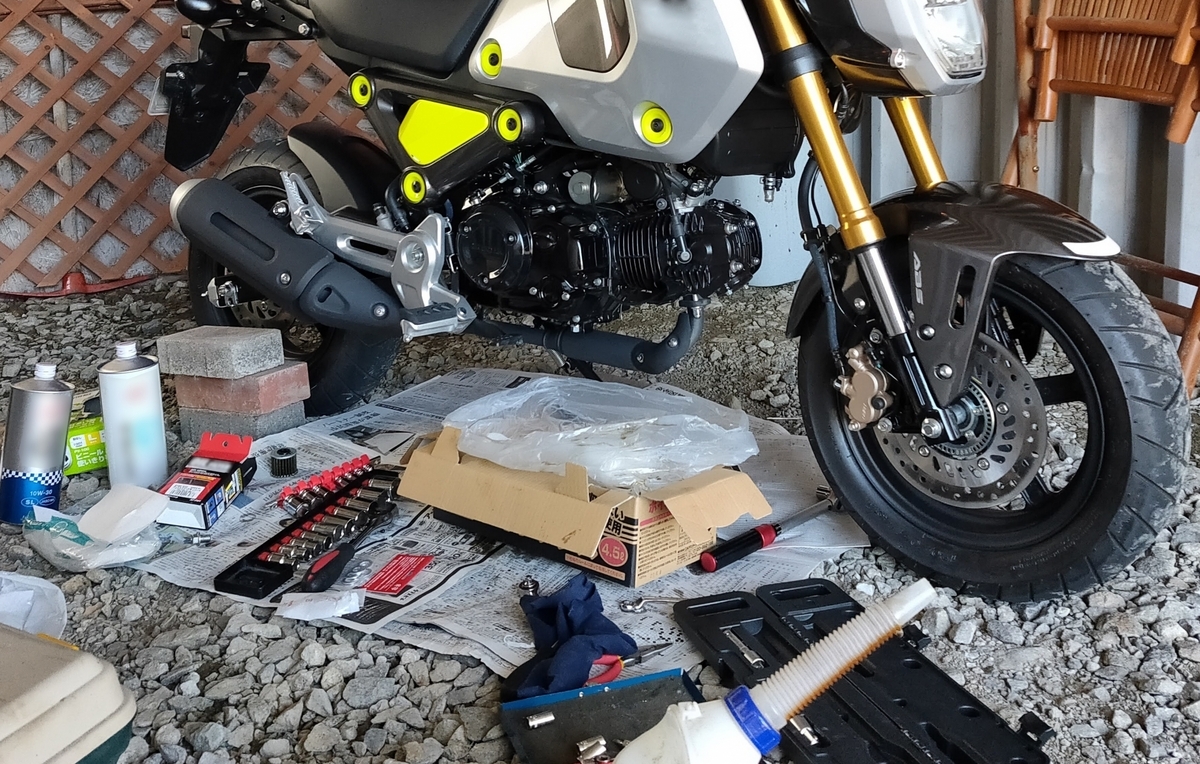 HONDAクロスカブ110 JA60型 エンジン OVER RACING オーヴァー エンジンスライダー ブラック