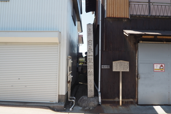 f:id:midorineko_cutter_mat:20190608114835j:plain f:id:midorineko_cutter_mat:20190608114835j:plain