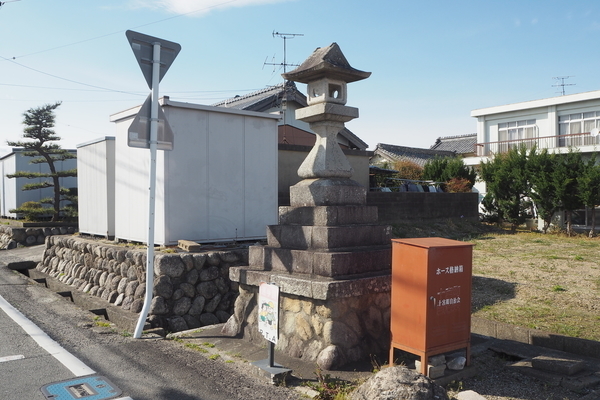 f:id:midorineko_cutter_mat:20190608142103j:plain f:id:midorineko_cutter_mat:20190608142103j:plain