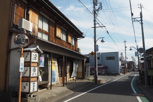 f:id:midorineko_cutter_mat:20190608142815j:plain f:id:midorineko_cutter_mat:20190608142815j:plain