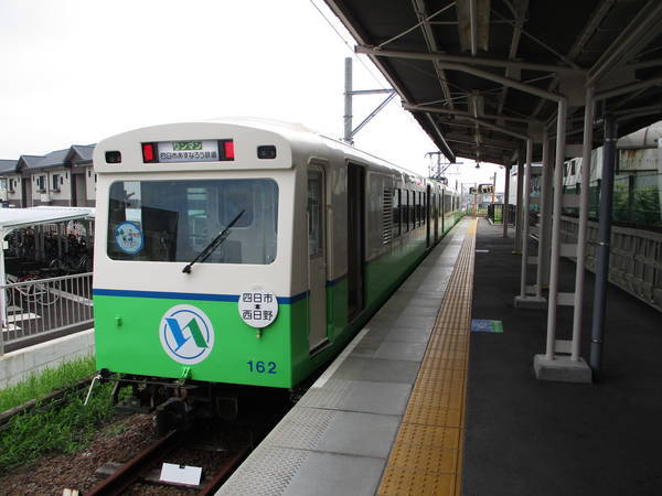 f:id:midorineko_cutter_mat:20190821103630j:plain f:id:midorineko_cutter_mat:20190821103630j:plain