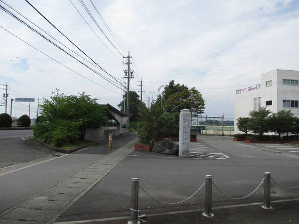 f:id:midorineko_cutter_mat:20190901215658j:plain f:id:midorineko_cutter_mat:20190901215658j:plain