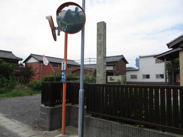 f:id:midorineko_cutter_mat:20190901224850j:plain f:id:midorineko_cutter_mat:20190901224850j:plain