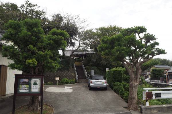 f:id:midorineko_cutter_mat:20191002075702j:plain f:id:midorineko_cutter_mat:20191002075702j:plain
