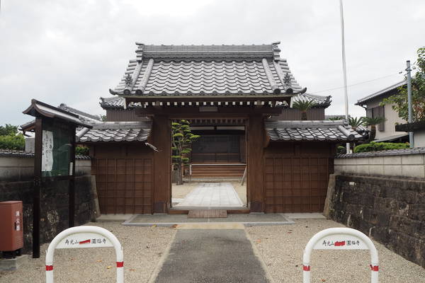 f:id:midorineko_cutter_mat:20191002224632j:plain f:id:midorineko_cutter_mat:20191002224632j:plain
