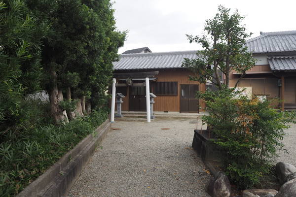 f:id:midorineko_cutter_mat:20191004095539j:plain f:id:midorineko_cutter_mat:20191004095539j:plain