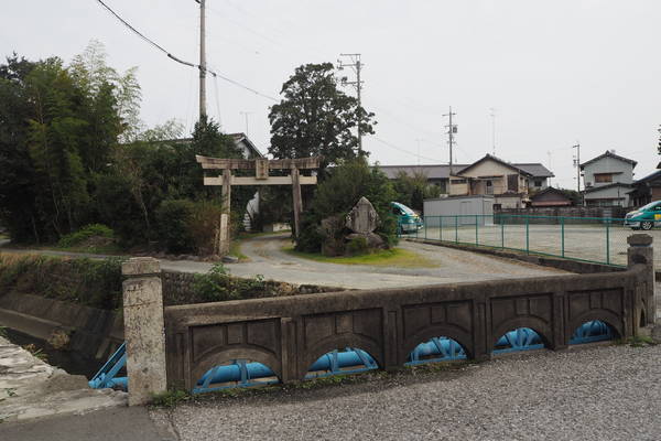 f:id:midorineko_cutter_mat:20191028143605j:plain f:id:midorineko_cutter_mat:20191028143605j:plain