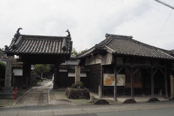 f:id:midorineko_cutter_mat:20191028154247j:plain f:id:midorineko_cutter_mat:20191028154247j:plain