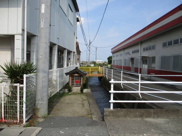 f:id:midorineko_cutter_mat:20191028175717j:plain f:id:midorineko_cutter_mat:20191028175717j:plain