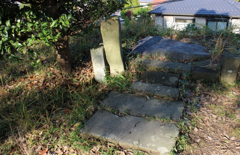 八雲神社　清明石