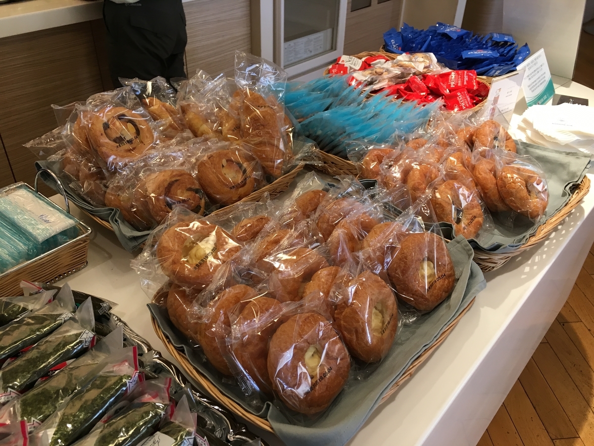 大韓航空ラウンジの軽食