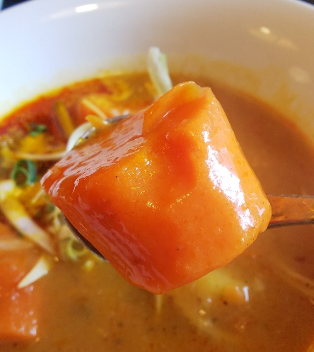 PHO CO SAI HAI GON(フォーコハイサイゴン)のベトナム牛肉カレーに入っている人参