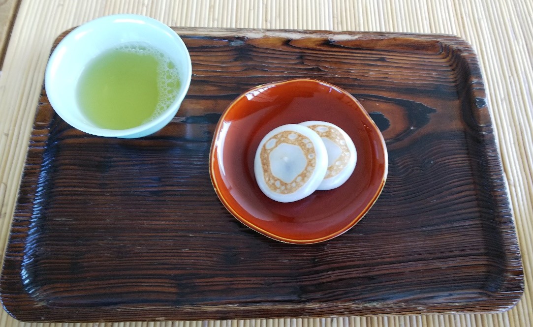へんばや商店 宮川店で購入したへんば餅