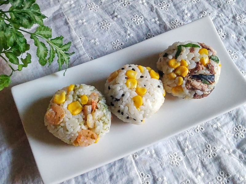 見ても楽しくカラフルに 彩り コーンおにぎり3種 の美肌レシピ Bihada Dish