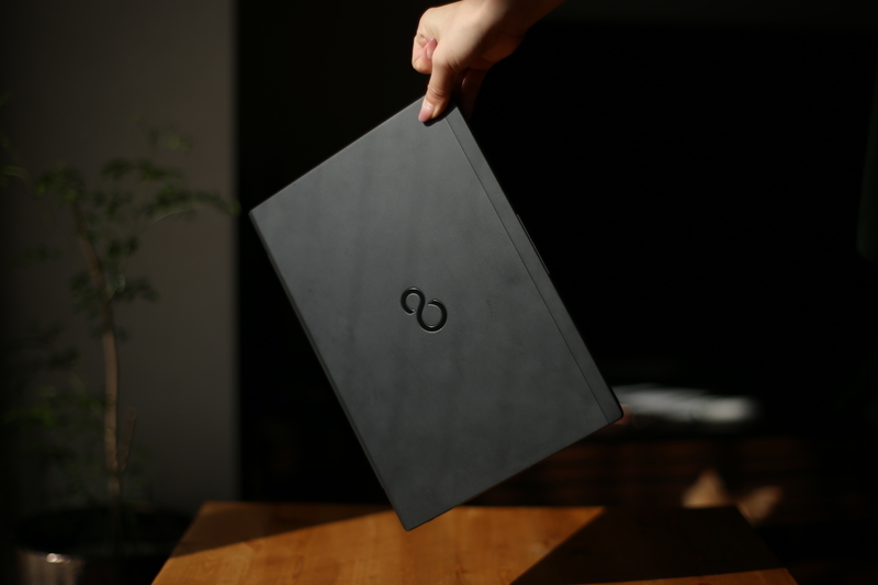 富士通 LIFEBOOK WU2/D2