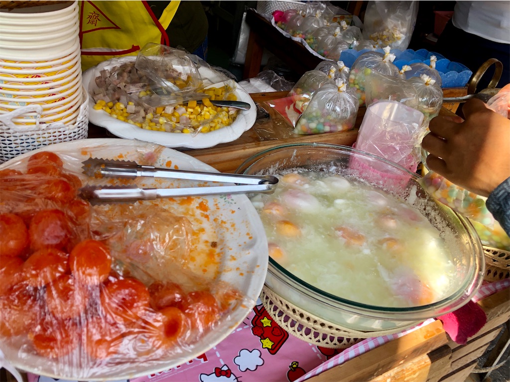 旧市街の人気ブアローイ専門店ブアローイ ゲーゲーオ 旧市街 タナオ通り M S Bangkok Life Diary