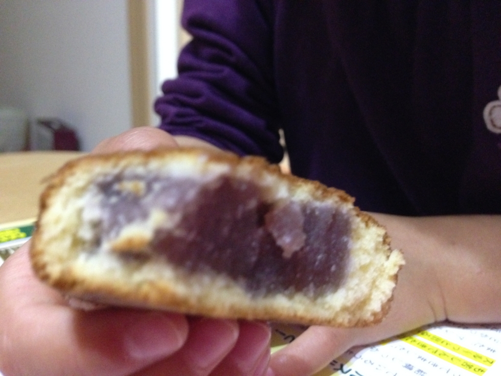 広島名物に 21世紀型あんこ 使用の新もみじ饅頭 ドラえもん どこでもみじ ー 広島県 ３歳と 世界一周ふたり旅 ハワイ南米北欧中東アジア５ヶ月