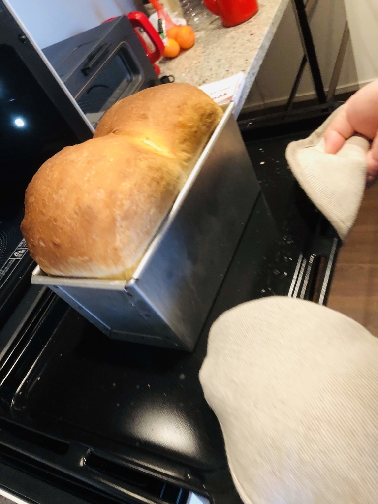 てごね食パン
