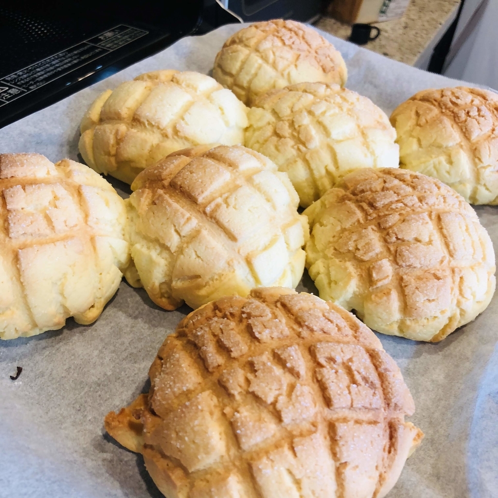 メロンパン　焼き立て