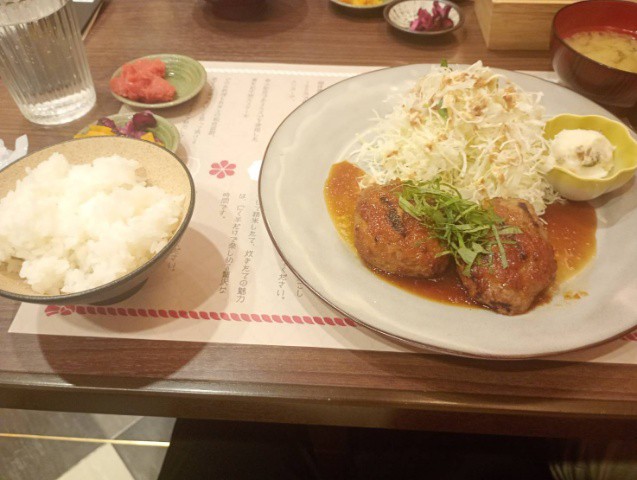 休日昼食　ショッピングセンターでランチ、明太子が美味しかった（2026年6月）