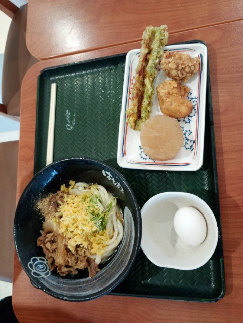 休日昼食　子供のイベント終わりで、遅い時間に昼食（2026年9月）