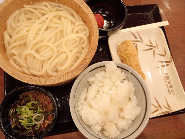 休日夕食　丸亀製麺で夕食、お店のオペレーションに疑問（2026年9月）