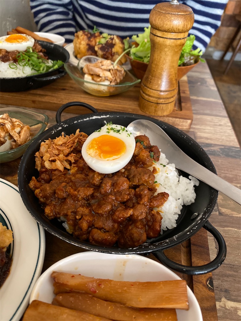 はらぺこ飯店で はらぺこ満足ランチ 三宮 みっちゃん道中膝栗毛