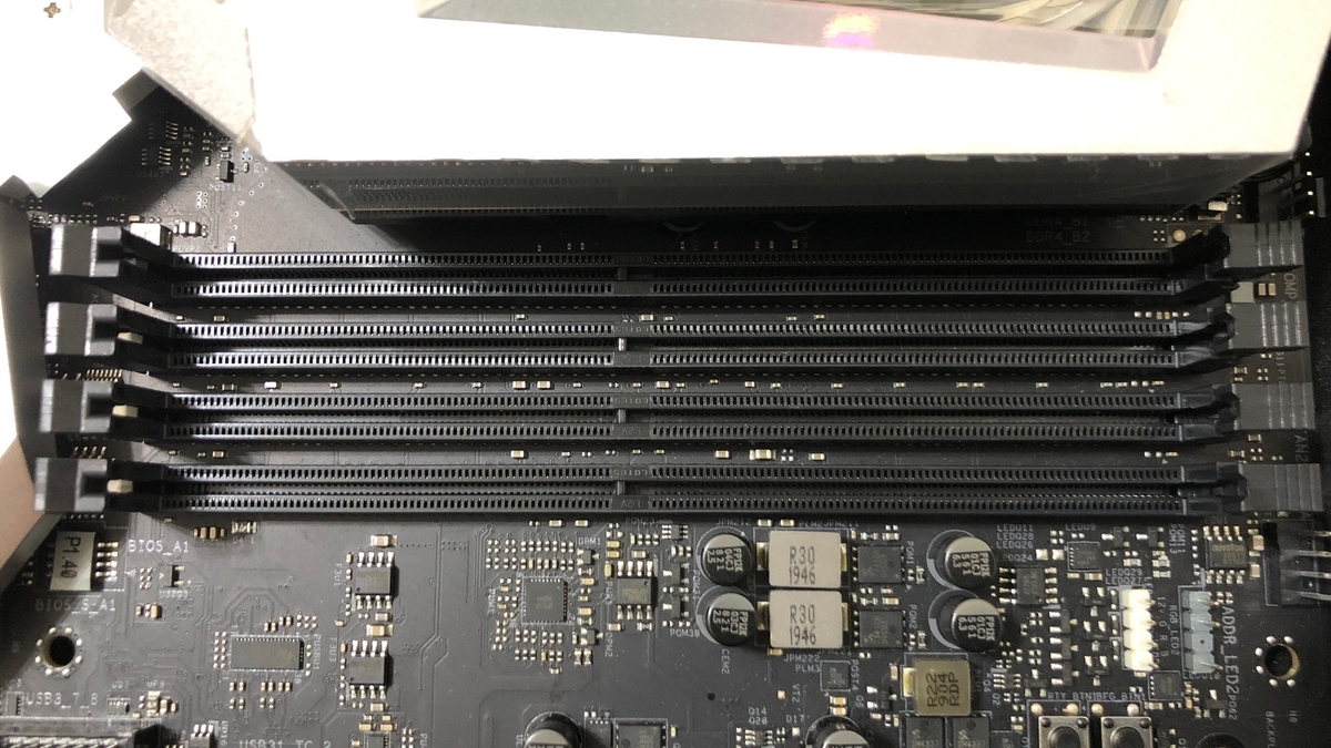 999リミテッドエディション「ASRock Z490 AQUA」開封レビュー 999リミテッドエディション「ASRock Z490 AQUA」開封レビュー
