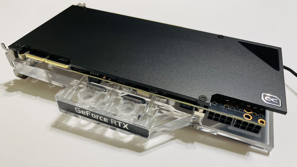 グラフィックボード・グラボ・ビデオカード Alphacool Eisblock RTX3090 Gaming/Eagle Active backplate for graphics card water cooling | Alphacool