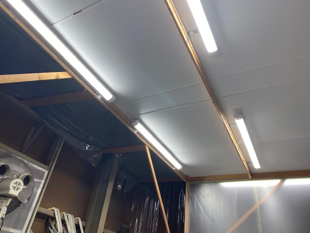 塗装ブース専用LED照明 iLLMAX | 大作商事株式会社