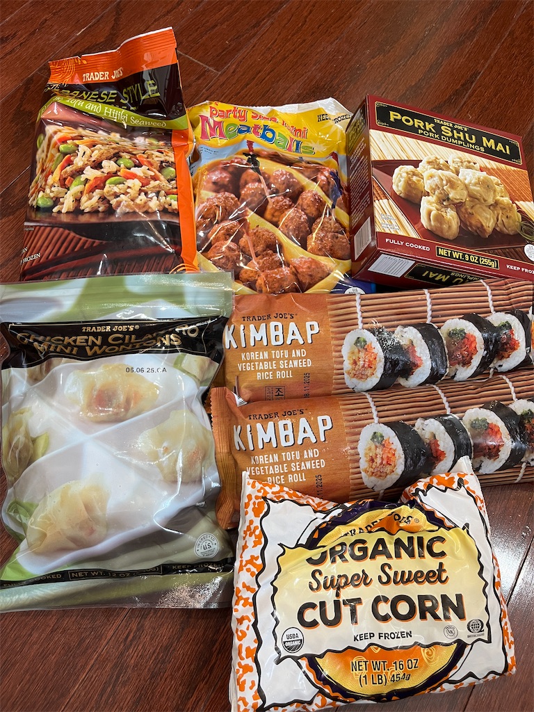 emimimiさん専用：トレジョOnionSalt 3本＋ウェルチグミおまとめ これは絶対に買い! Trader Joe'sオススメお土産新作商品レビュー