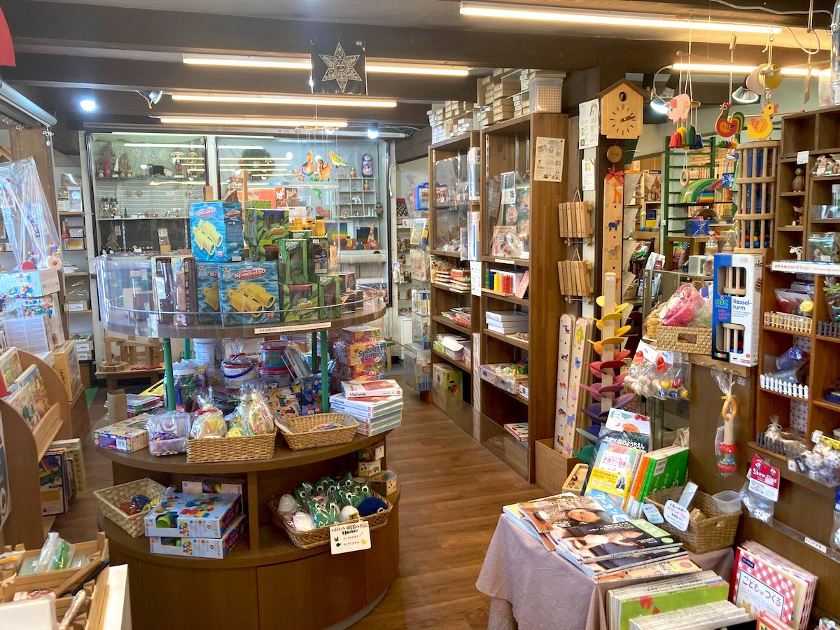 仙台市でおもちゃを買うなら「絵本と木のおもちゃ横田や」 - 旅する