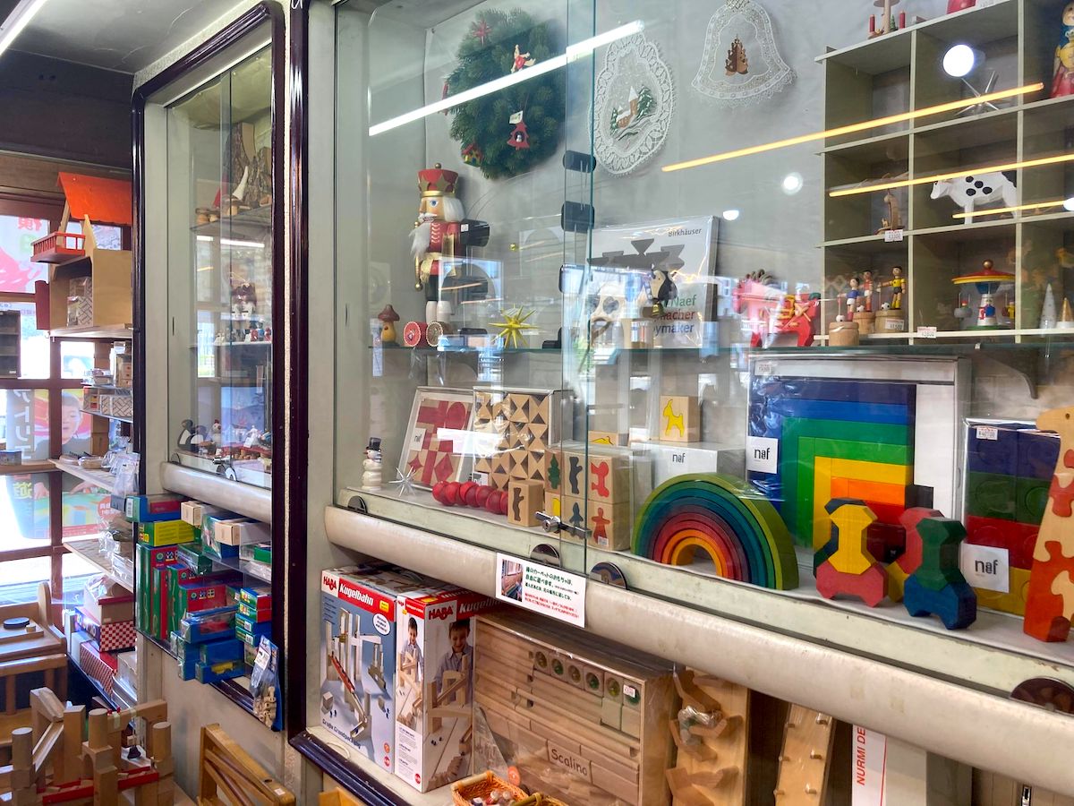 仙台市でおもちゃを買うなら「絵本と木のおもちゃ横田や」 - 旅する