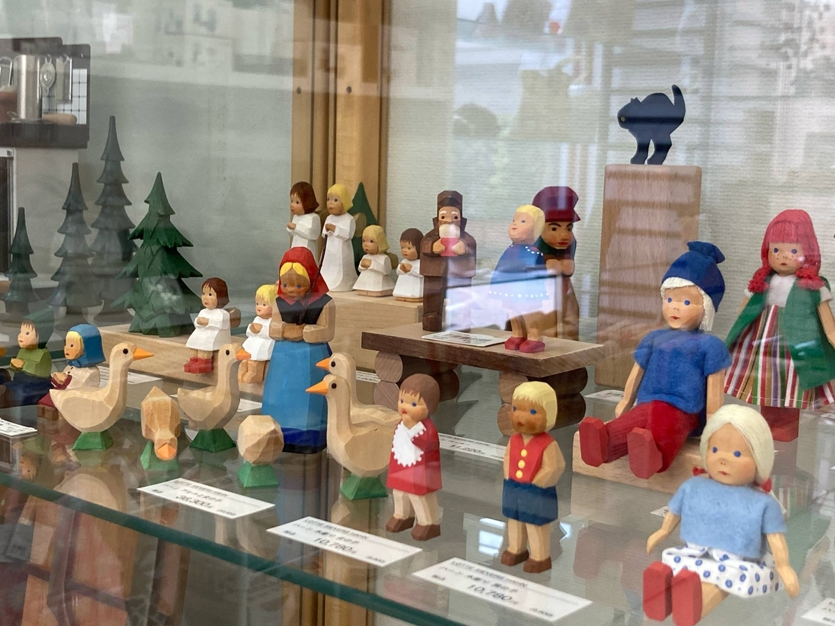 吉祥寺で人気の木製玩具のお店「アトリエ ニキティキ」 - 旅するボード