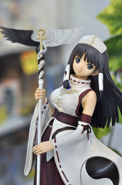 武器屋(アキバ)のフィギュアなど② - 虹色フォーカスannex
