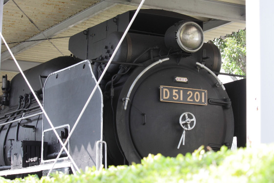 蒲郡市博物館の「蒸気機関車 D51 201号機」＆周辺鉄道 - 虹色