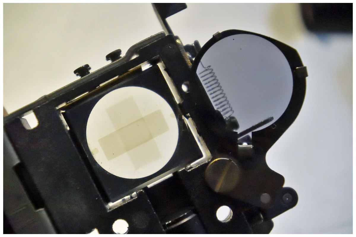 チノンCHINON 60 SM XL /DIRECT SOUND 動作未確認 CHINON REFLEX ZOOM LENS 7.5-60mm F1.7」の後群だけで撮影 | ヨッシー
