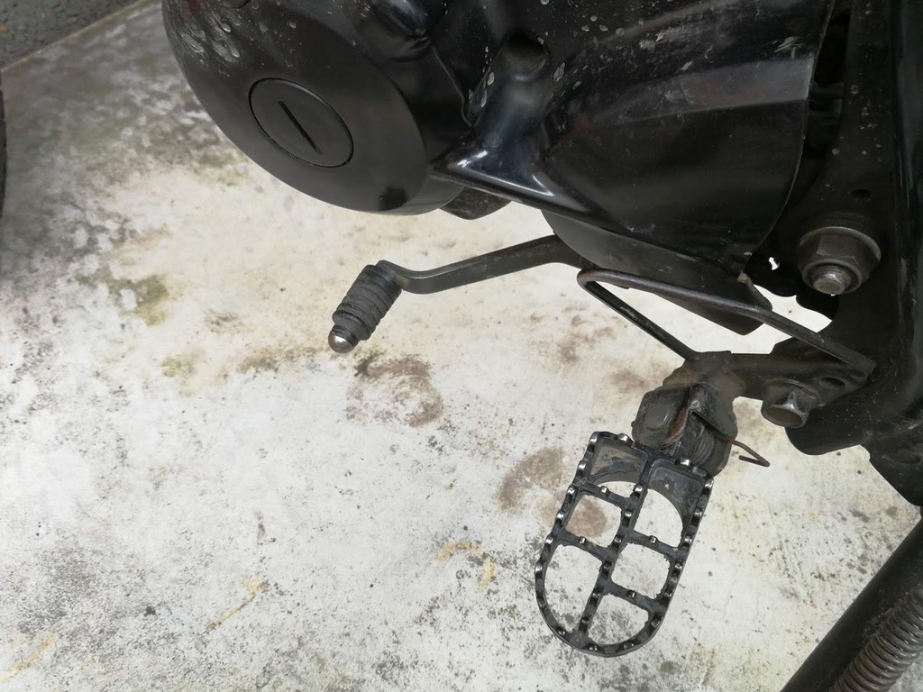 PW50 PW80 TTR90 TW225 ワイドステップ TW200 シルバー - 通販