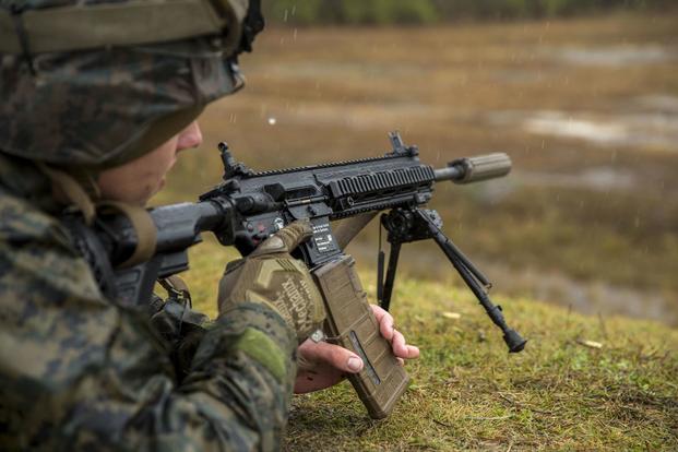 米海兵隊がm27自動小銃を採用へ ミリタリー インフォ世界軍事情報