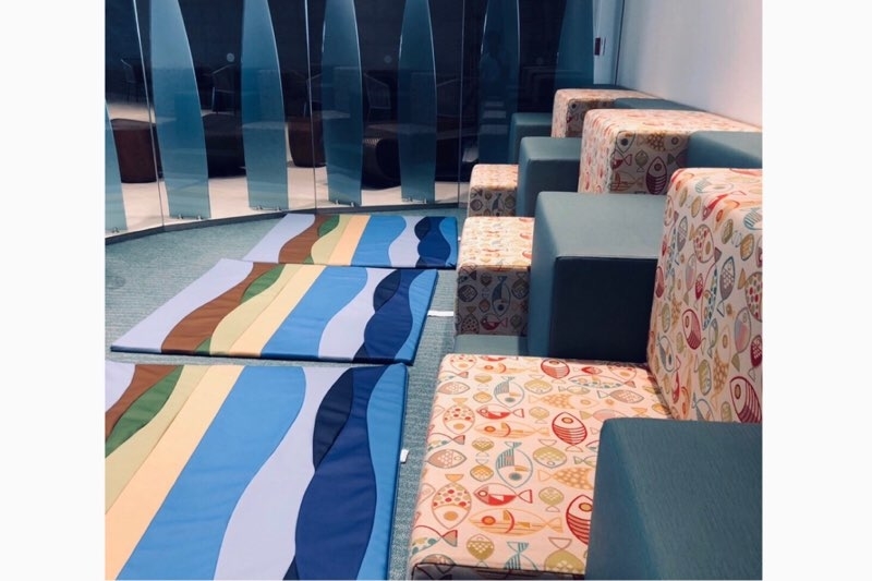 f:id:mile-de-hawa111:20190613140040j:plain ホノルル空港のANAラウンジのキッズスペース