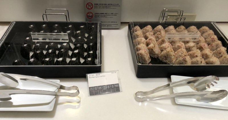 成田空港の国内線ANAラウンジ「ANA ARRIVAL LOUNGE」の軽食