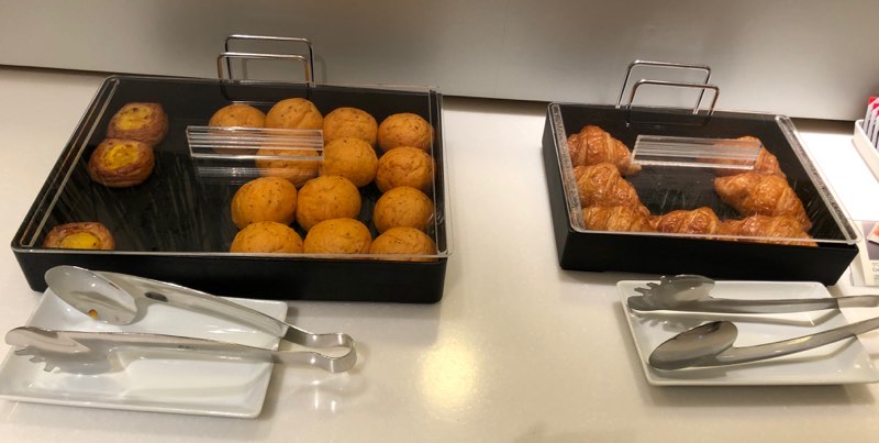 成田空港の国内線ANAラウンジ「ANA ARRIVAL LOUNGE」の軽食