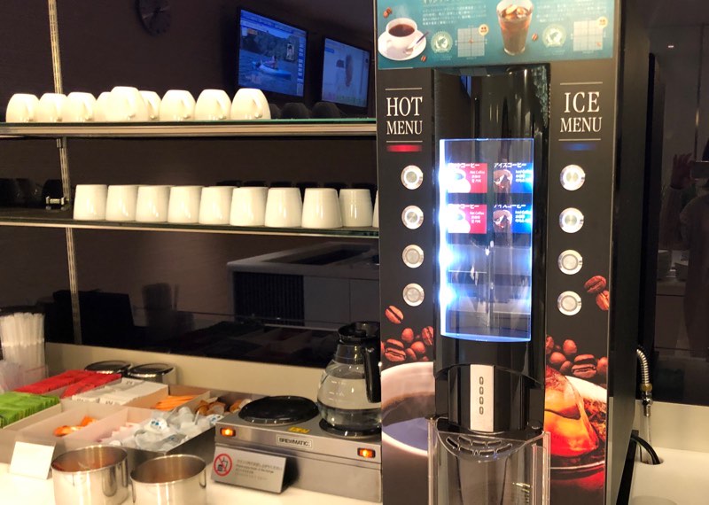 成田空港の国内線ANAラウンジ「ANA ARRIVAL LOUNGE」のドリンク