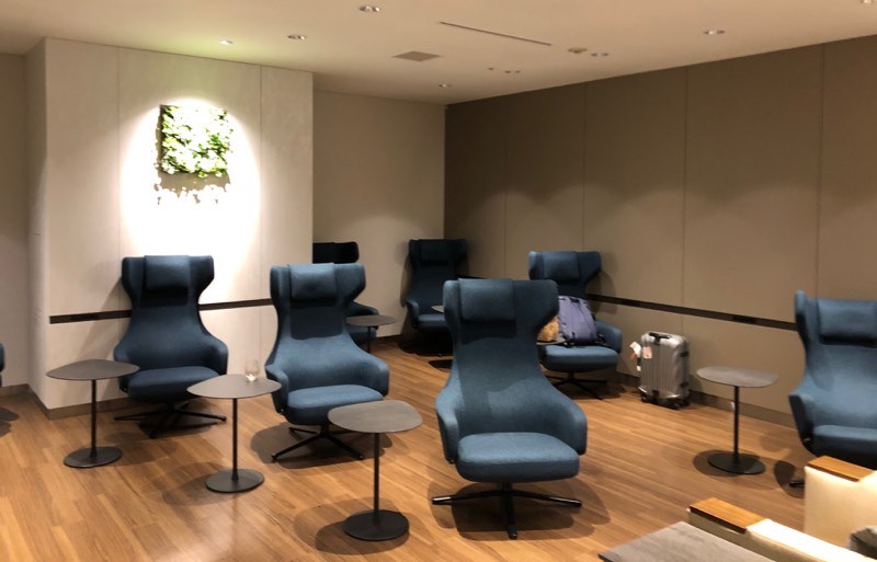 成田空港の国内線ラウンジ Ana Arrival Lounge は他anaラウンジと異なるサービス展開 マイルdeハワイ