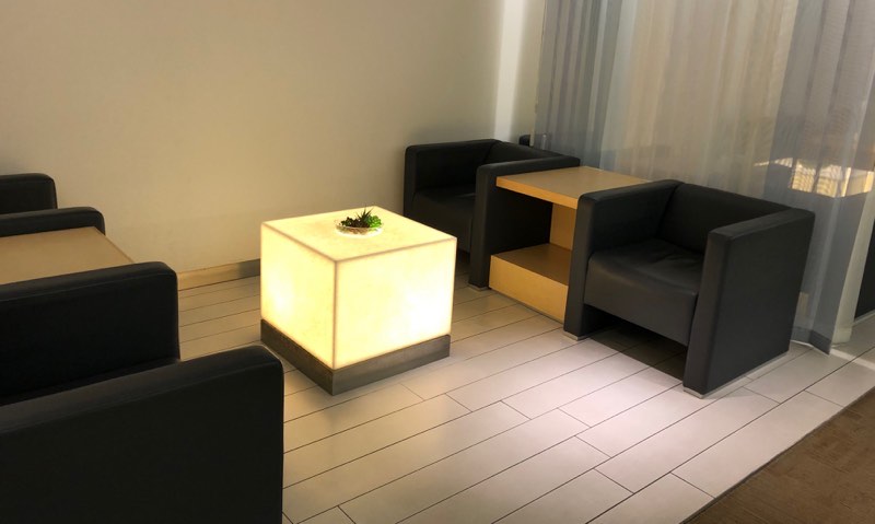 成田空港の国内線ANAラウンジ「ANA ARRIVAL LOUNGE」