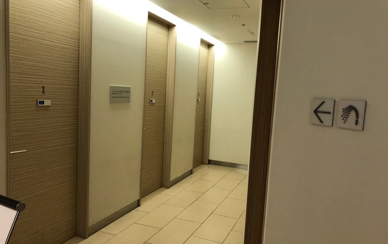 成田空港の国内線ANAラウンジ「ANA ARRIVAL LOUNGE」のシャワーブース