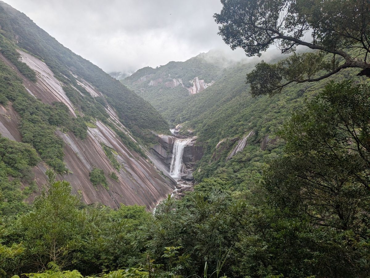 【千尋の滝(せんぴろのたき)】【トローキの滝】【大川の滝(おおこのたき)】