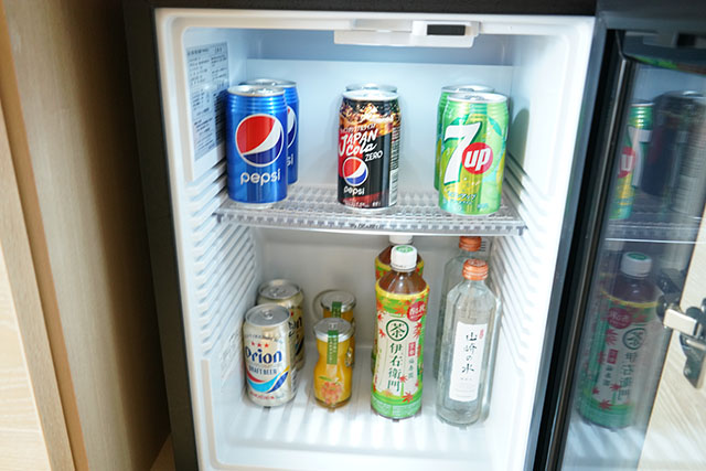 イラフSUIではプラチナ以上でミニバー無料