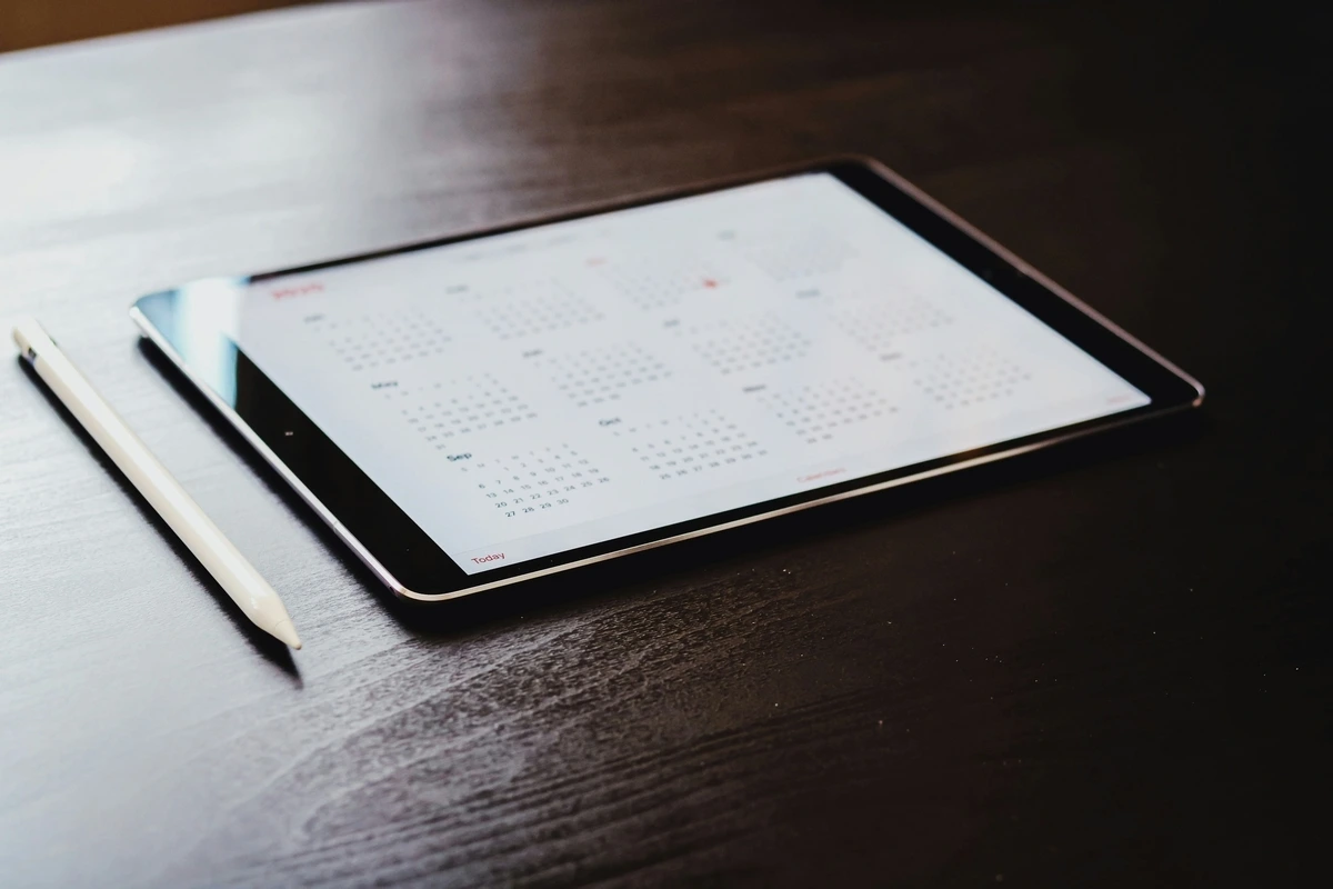 ipadでカレンダーを開きタスクを確認
